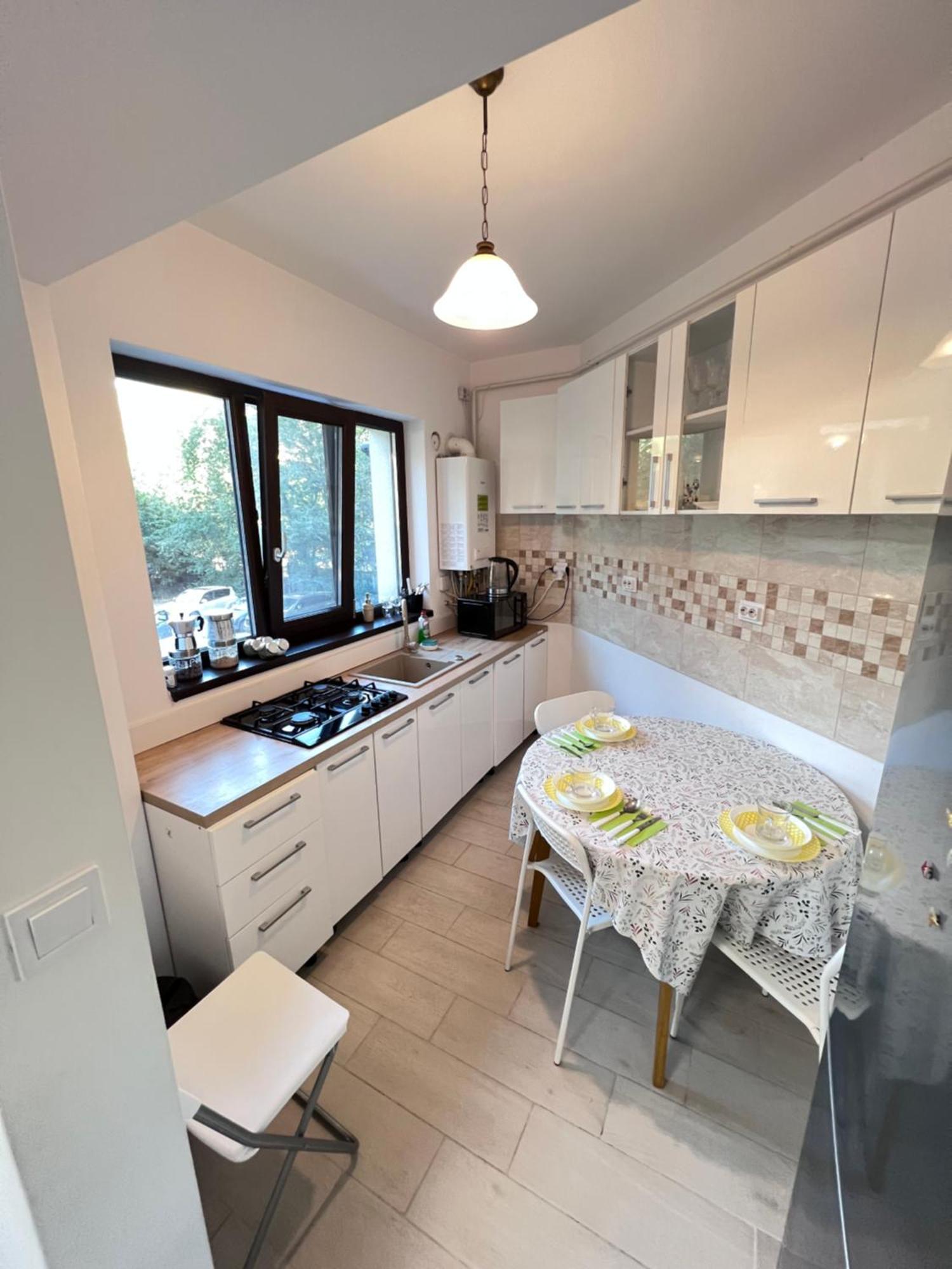2 Rooms Apartment Airy & Bright Relax Яш Екстериор снимка